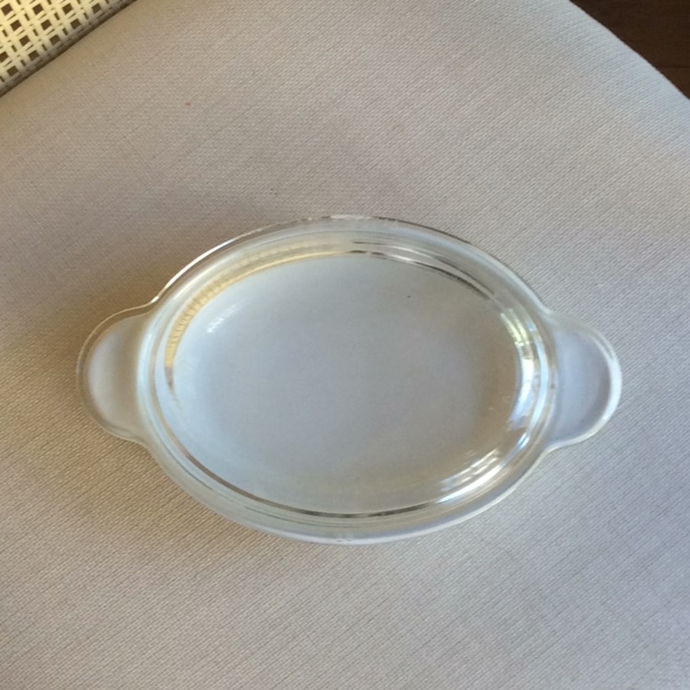 Pyrex/Corning Ware 9”x5”x2” glass covered bakeware